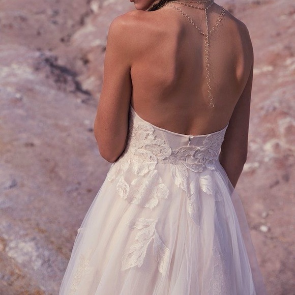 Willoby Harmony Wedding Dress - Picture 3 of 7